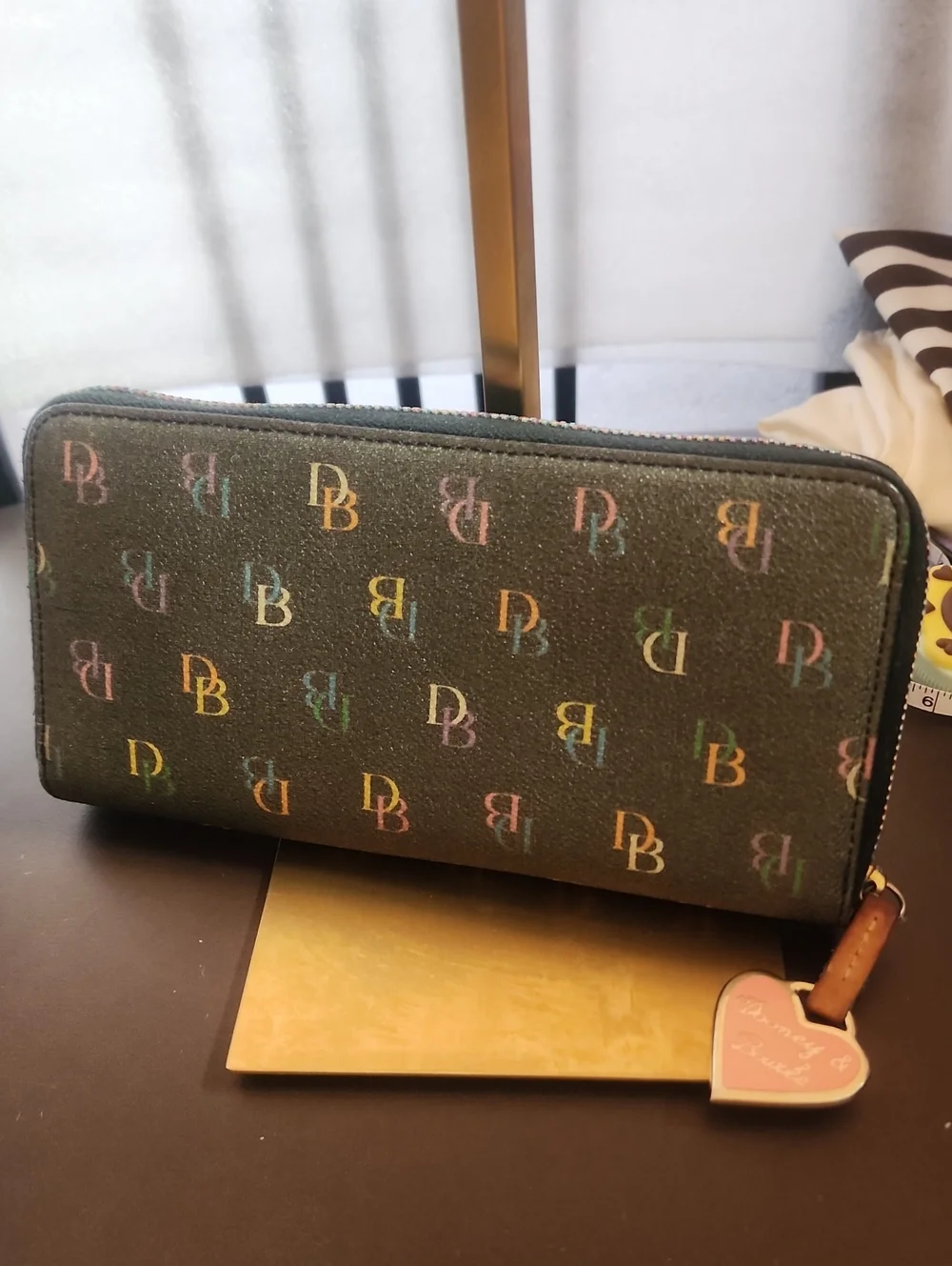 Dooney & Bourke dooney full